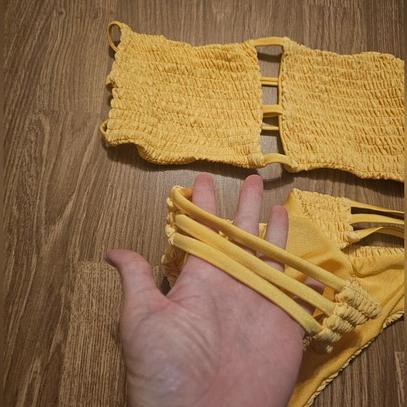 Zaful Vibrant Yellow Bikini Set - Picture 2 of 6